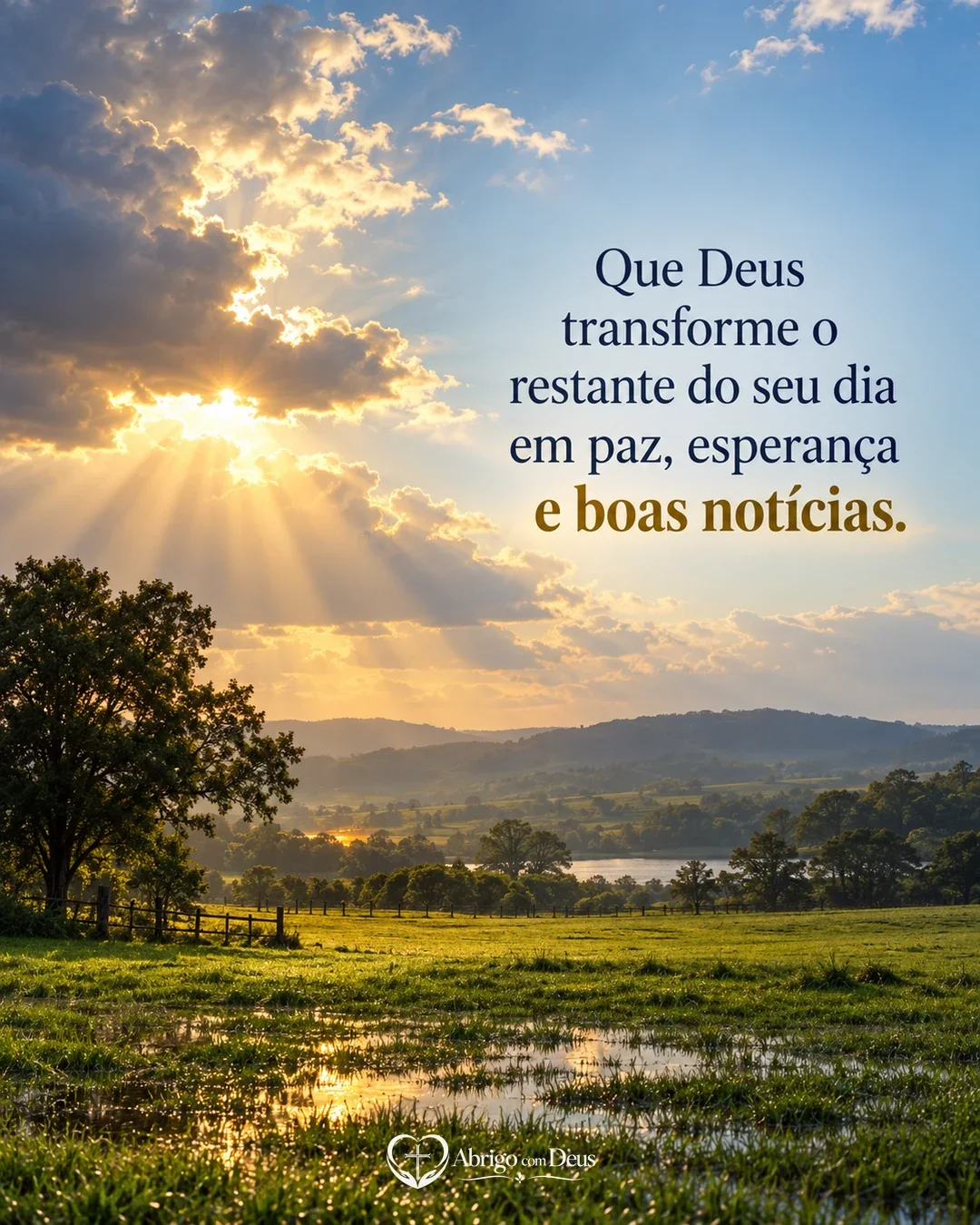 Cartão com paisagem campestre, montanhas e raios de sol entre nuvens e mensagem desejando paz, esperança e boas notícias.